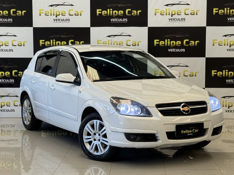 VECTRA 2.0 MPFI GT HATCH 8V FLEX 4P MANUAL - 2009 - CAXIAS DO SUL