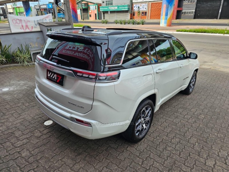 COMMANDER 1.3 OVERLAND T270 16V 4X2 TURBO FLEX 4P AUTOMÁTICO - 2023 - NOVO HAMBURGO