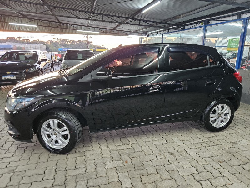 ONIX 1.4 MPFI LT 8V FLEX 4P MANUAL - 2013 - CAXIAS DO SUL