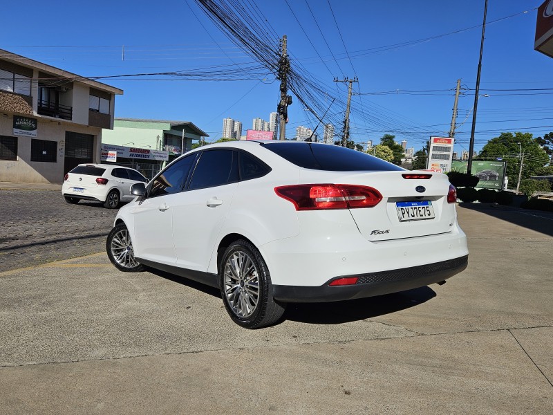 FOCUS 2.0 SE PLUS SEDAN 16V FLEX 4P AUTOMÁTICO - 2015 - CAXIAS DO SUL