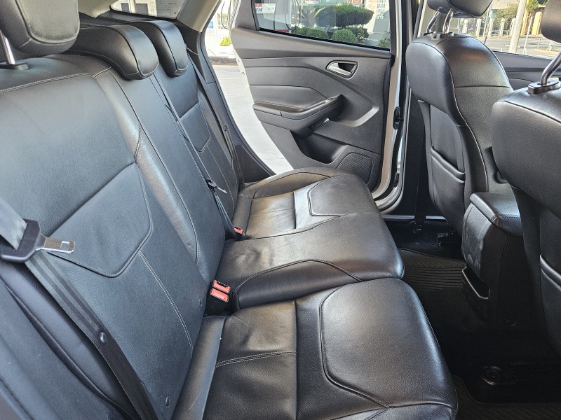 FOCUS 2.0 SE PLUS SEDAN 16V FLEX 4P AUTOMÁTICO - 2015 - CAXIAS DO SUL