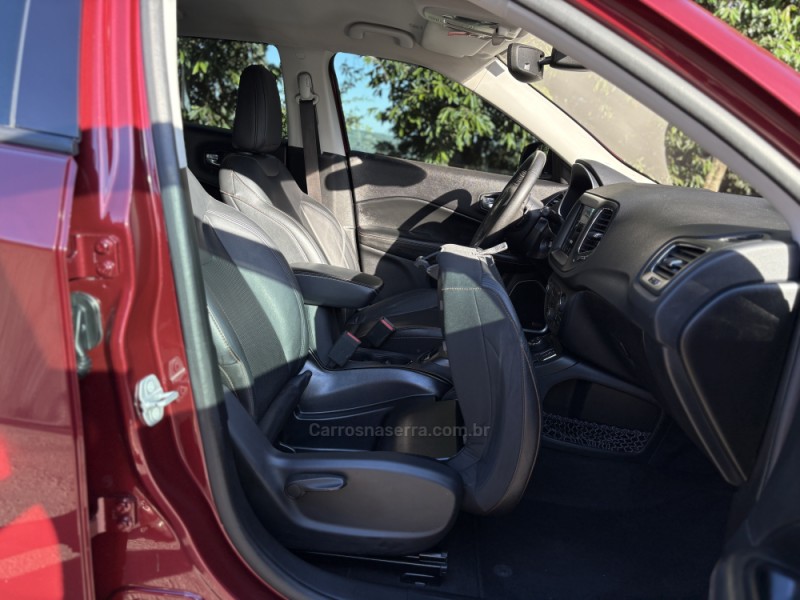 COMPASS 2.0 16V DIESEL LONGITUDE 4X4 AUTOMÁTICO - 2018 - CAXIAS DO SUL