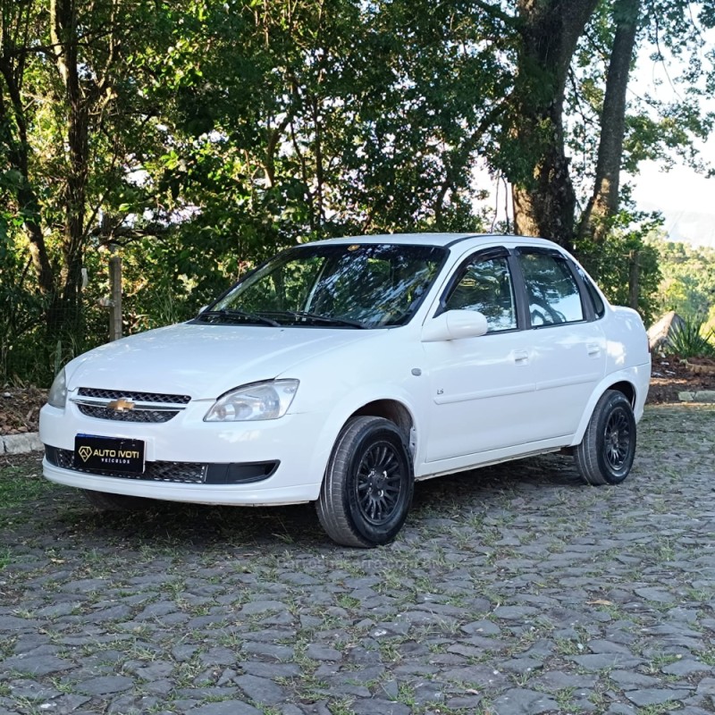 CLASSIC 1.0 MPFI LS 8V FLEX 4P MANUAL - 2011 - IVOTI