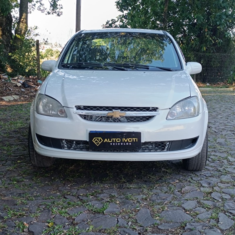 CLASSIC 1.0 MPFI LS 8V FLEX 4P MANUAL - 2011 - IVOTI