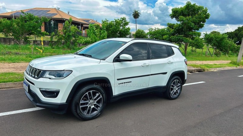 COMPASS 2.0 16V FLEX SPORT AUTOMÁTICO - 2019 - FARROUPILHA