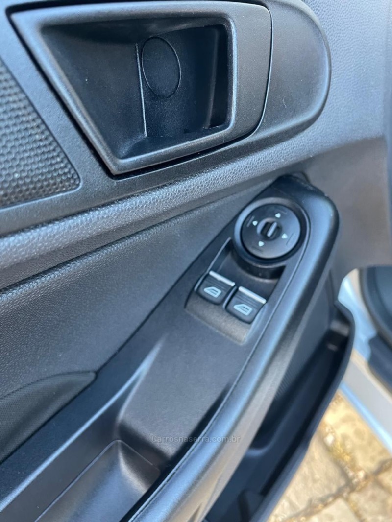 FIESTA 1.5 S HATCH 16V FLEX 4P MANUAL - 2016 - CAXIAS DO SUL