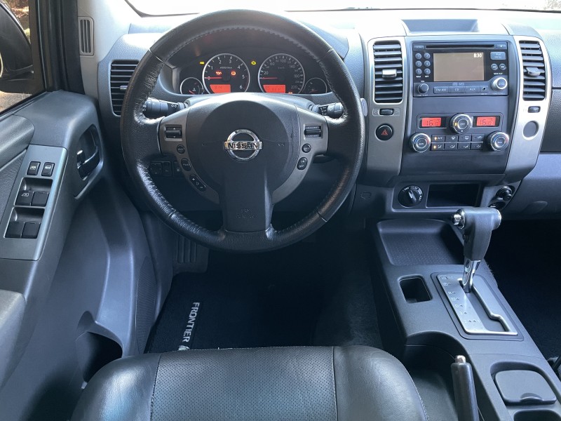 FRONTIER 2.5 SL 4X4 CD TURBO ELETRONIC DIESEL 4P AUTOMÁTICO - 2013 - CAXIAS DO SUL