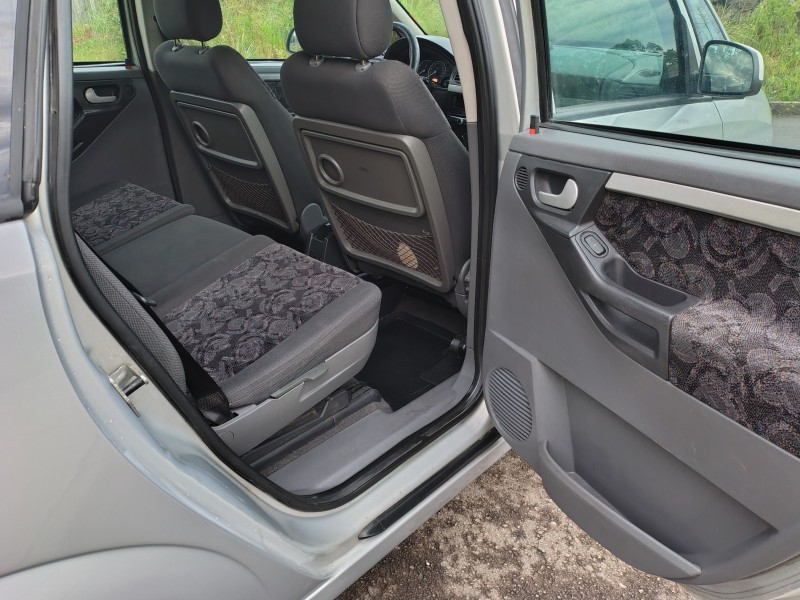 MERIVA 1.8 MPFI MAXX 8V FLEX 4P MANUAL - 2005 - CAXIAS DO SUL