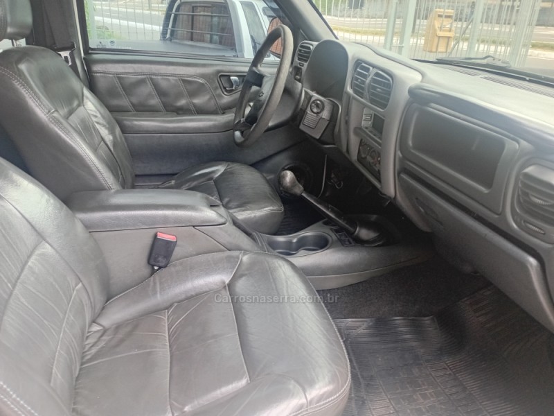 BLAZER 2.4 MPFI ADVANTAGE 4X2 8V FLEX 4P MANUAL - 2011 - CAXIAS DO SUL