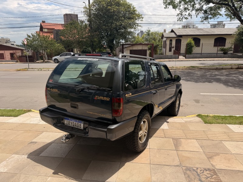 BLAZER 2.8 EXECUTIVE 4X4 TURBO ELETRONIC DIESEL 4P MANUAL - 2008 - FARROUPILHA