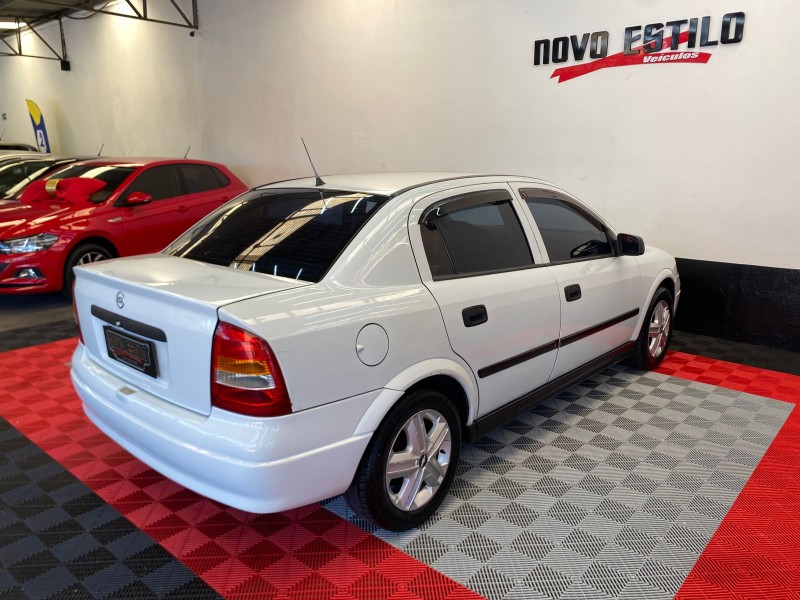 ASTRA 1.8 MPFI GL SEDAN 8V GASOLINA 4P MANUAL - 1999 - CAXIAS DO SUL