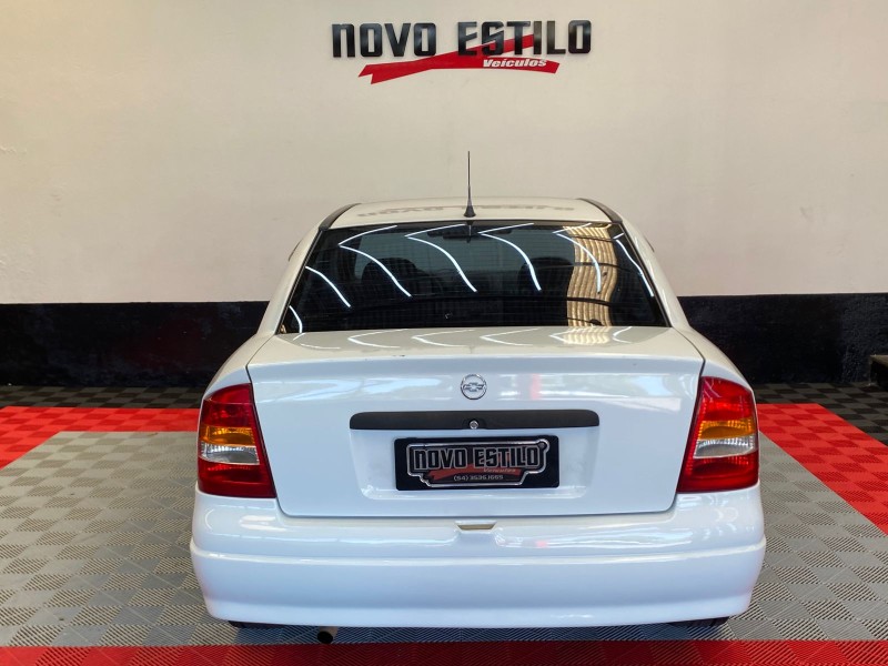 ASTRA 1.8 MPFI GL SEDAN 8V GASOLINA 4P MANUAL - 1999 - CAXIAS DO SUL