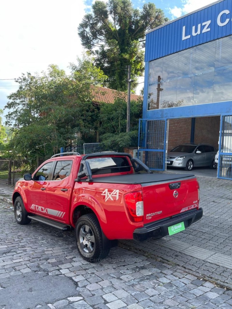 FRONTIER 2.5 LE ATTACK 4X4 CD TURBO ELETRONIC DIESEL 4P AUTOMÁTICO - 2019 - BENTO GONçALVES