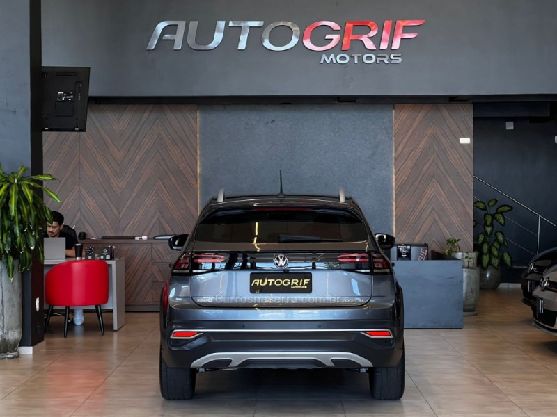 NIVUS 1.0 TSI HIGHLINE FLEX 4P AUTOMÁTICO - 2023 - CAMPO BOM