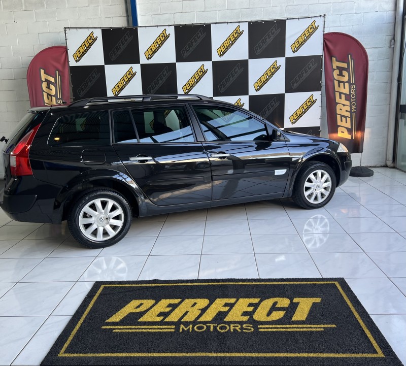 MÉGANE 1.6 DYNAMIQUE 16V FLEX 4P MANUAL - 2010 - PORTãO