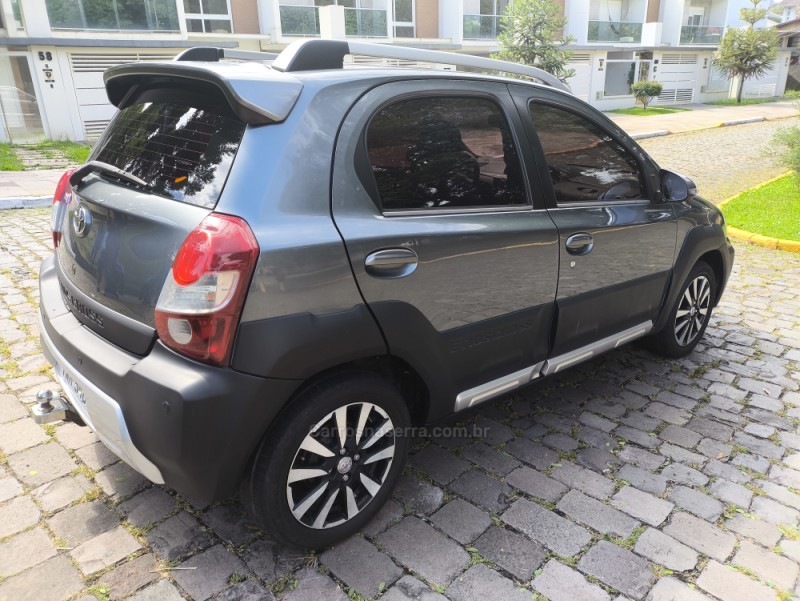 ETIOS 1.5 XLS 16V FLEX 4P MANUAL - 2015 - FARROUPILHA
