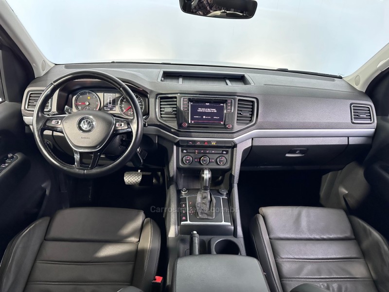 AMAROK 2.0 HIGHLINE 4X4 CD 16V TURBO INTERCOOLER DIESEL 4P AUTOMÁTICO - 2019 - VACARIA
