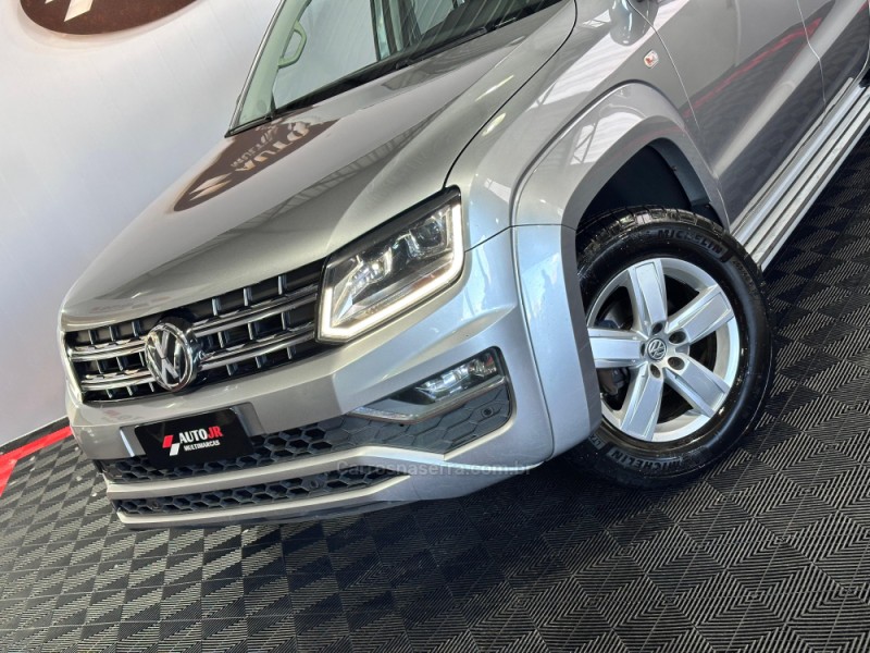 AMAROK 2.0 HIGHLINE 4X4 CD 16V TURBO INTERCOOLER DIESEL 4P AUTOMÁTICO - 2019 - VACARIA