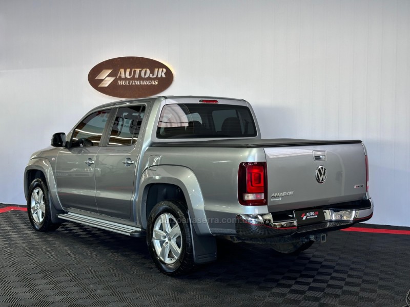 AMAROK 2.0 HIGHLINE 4X4 CD 16V TURBO INTERCOOLER DIESEL 4P AUTOMÁTICO - 2019 - VACARIA