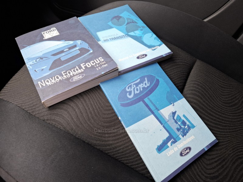 FOCUS 1.6 GLX 16V FLEX 4P MANUAL - 2011 - BENTO GONçALVES