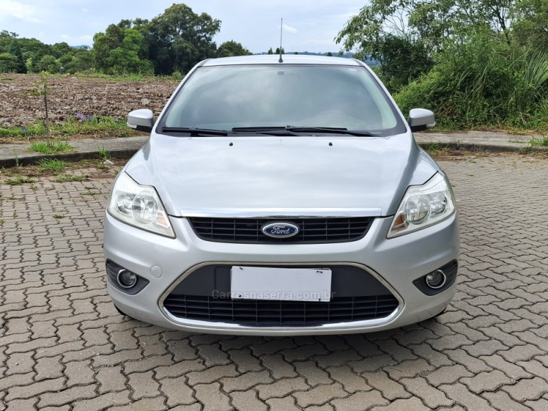 FOCUS 1.6 GLX 16V FLEX 4P MANUAL - 2011 - BENTO GONçALVES
