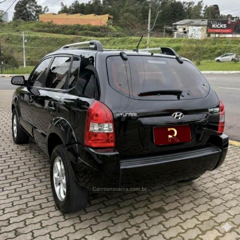 TUCSON 2.0 GL 2WD 16V GASOLINA 4P MANUAL - 2012 - CAXIAS DO SUL