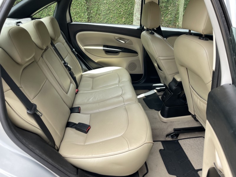 LINEA 1.8 ABSOLUTE 16V FLEX 4P AUTOMATIZADO - 2011 - CAXIAS DO SUL