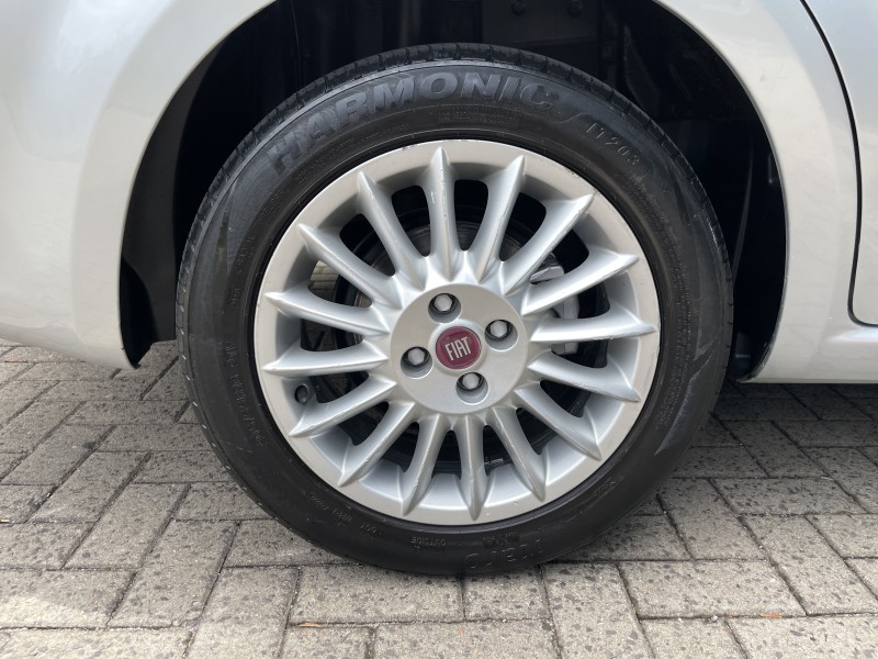 LINEA 1.8 ABSOLUTE 16V FLEX 4P AUTOMATIZADO - 2011 - CAXIAS DO SUL