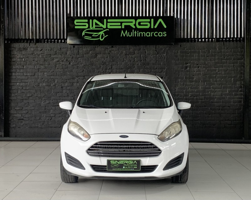 FIESTA 1.6 SE HATCH PLUS 16V FLEX 4P MANUAL - 2015 - CAXIAS DO SUL