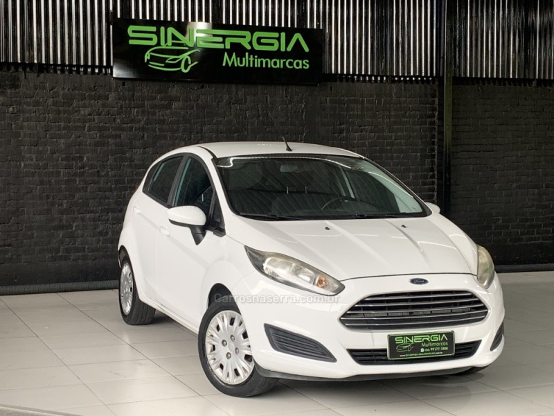 FIESTA 1.6 SE HATCH PLUS 16V FLEX 4P MANUAL - 2015 - CAXIAS DO SUL