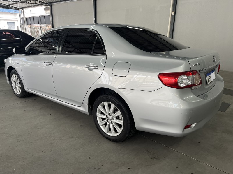 corolla 2.0 altis 16v flex 4p automatico 2012 caxias do sul