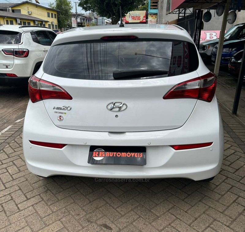 HB20 1.0 COMFORT 12V FLEX 4P MANUAL - 2017 - PAROBé