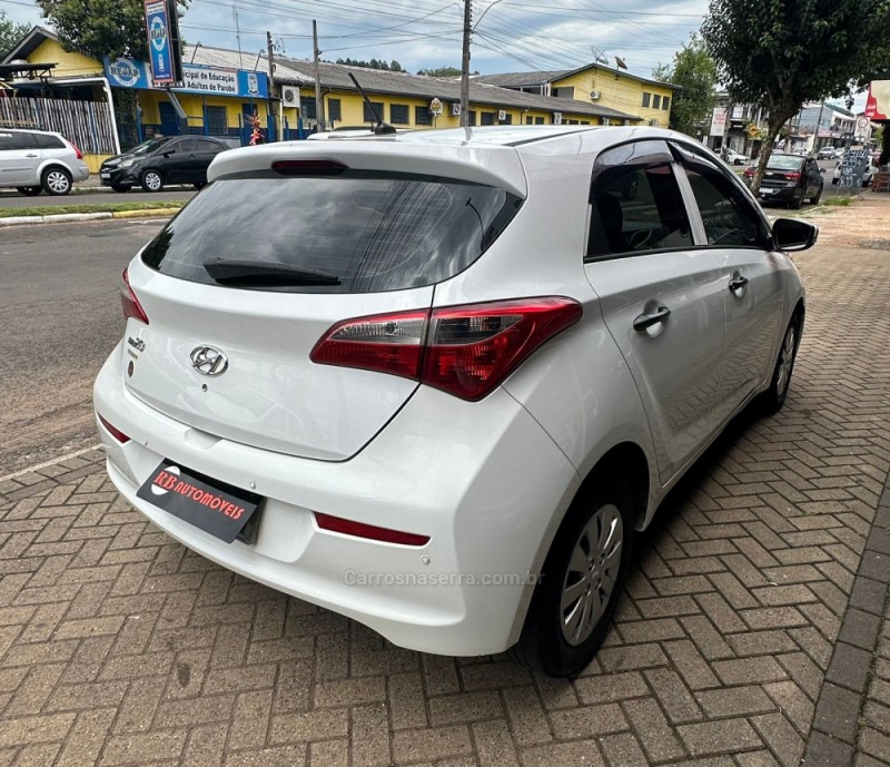 HB20 1.0 COMFORT 12V FLEX 4P MANUAL - 2017 - PAROBé