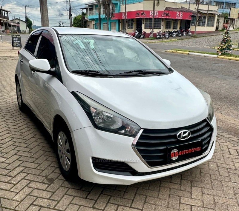 HB20 1.0 COMFORT 12V FLEX 4P MANUAL - 2017 - PAROBé