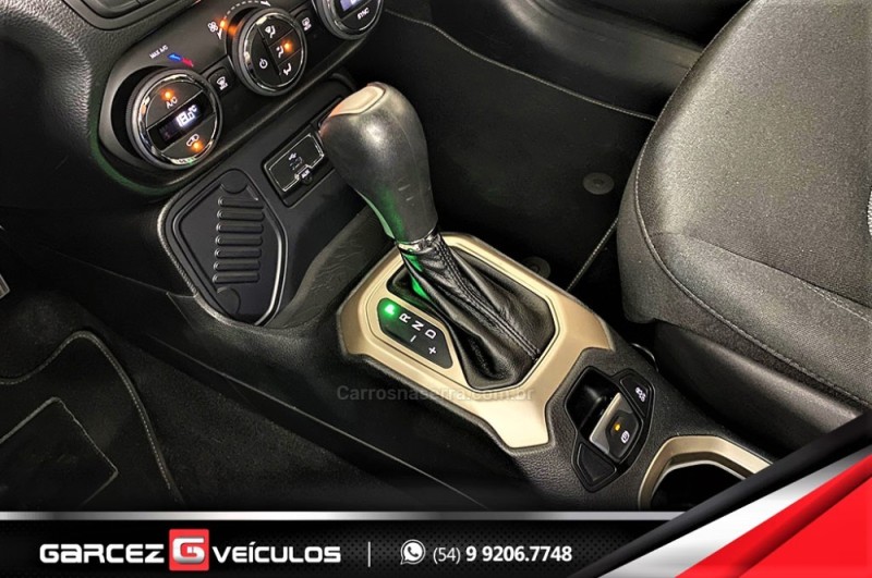 RENEGADE 1.8 16V FLEX LONGITUDE 4P AUTOMÁTICO - 2017 - BENTO GONçALVES
