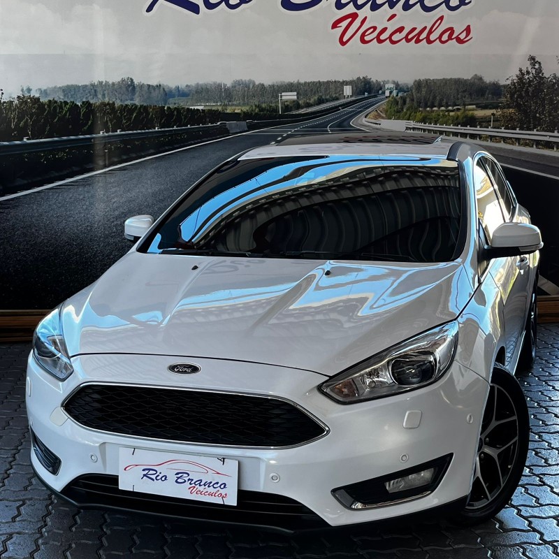 focus 2.0 titanium plus hatch 16v flex 4p auto 2016 caxias do sul
