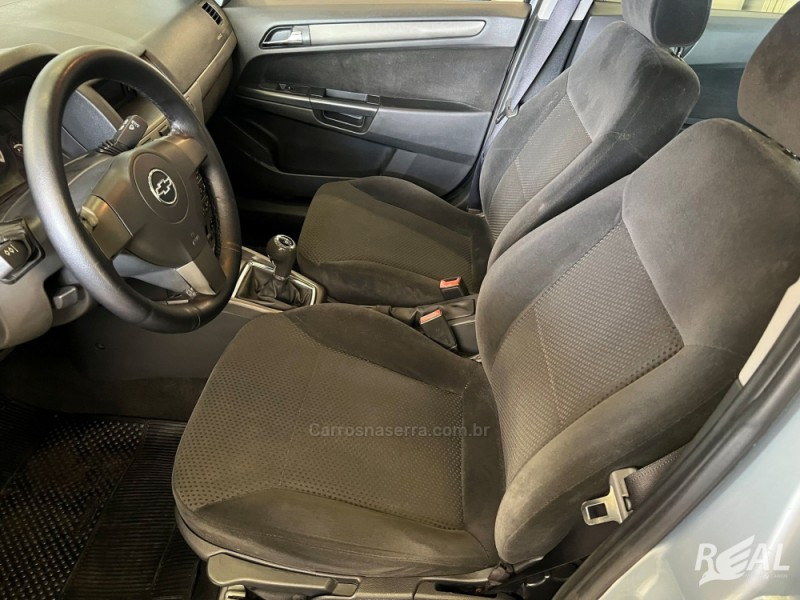 VECTRA 2.0 MPFI GT HATCH 8V FLEX 4P MANUAL - 2011 - SAPIRANGA