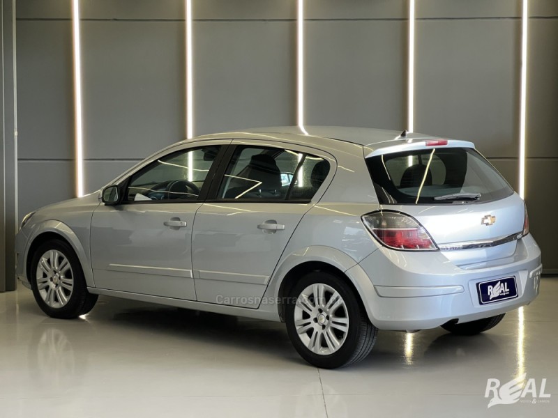 VECTRA 2.0 MPFI GT HATCH 8V FLEX 4P MANUAL - 2011 - SAPIRANGA