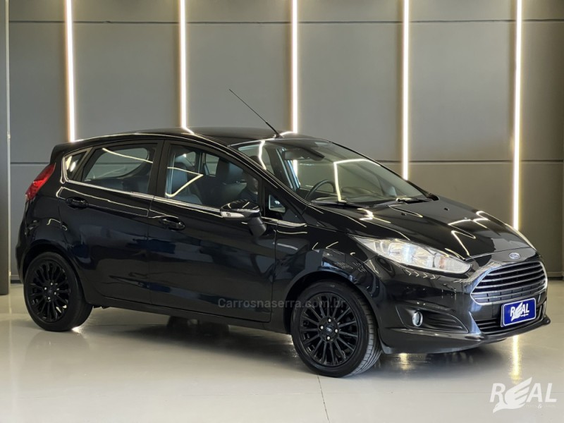 FIESTA 1.0 ECOBOOST TITANIUM HATCH 12V GASOLINA 4P AUTOMÁTICO - 2017 - SAPIRANGA