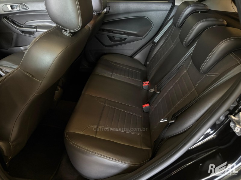 FIESTA 1.0 ECOBOOST TITANIUM HATCH 12V GASOLINA 4P AUTOMÁTICO - 2017 - SAPIRANGA