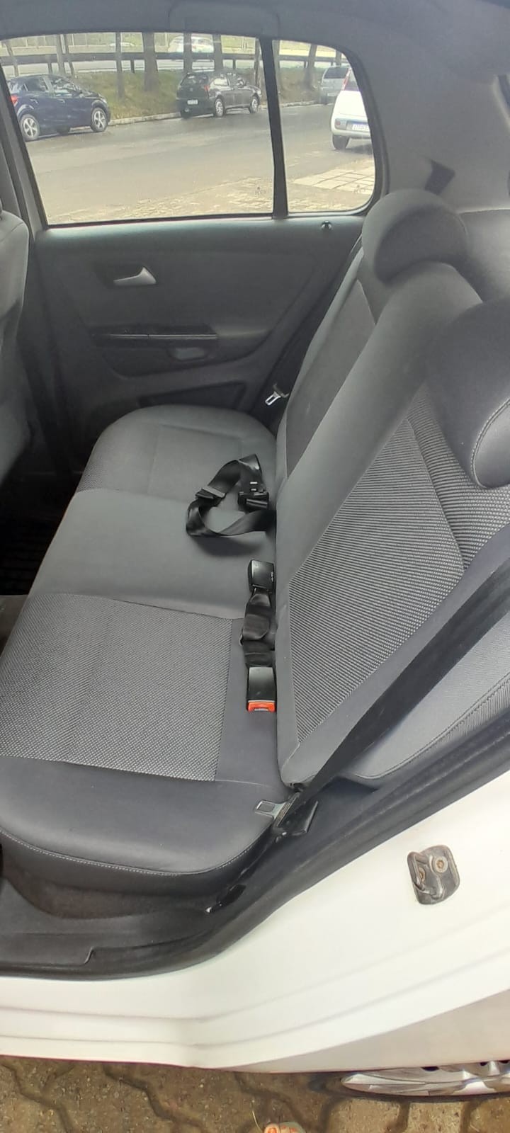 FOX 1.0 MI TREND 8V FLEX 4P MANUAL - 2012 - ESTâNCIA VELHA