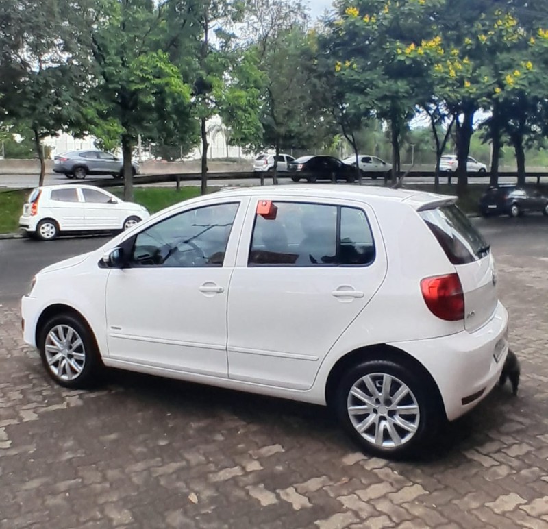 FOX 1.0 MI TREND 8V FLEX 4P MANUAL - 2012 - ESTâNCIA VELHA