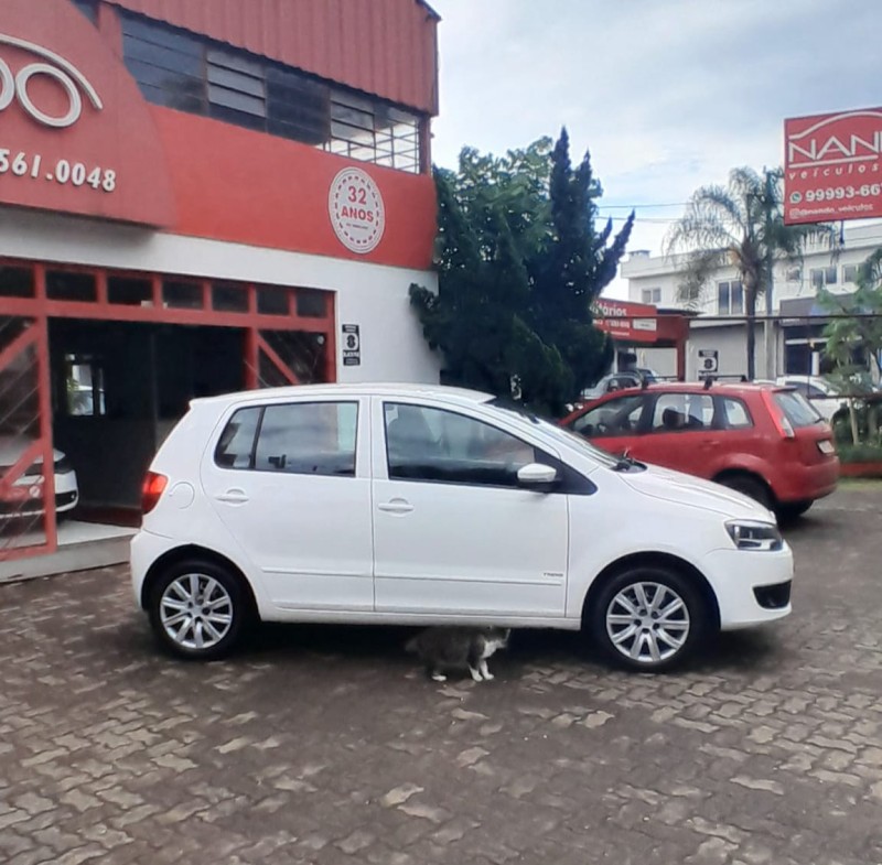 FOX 1.0 MI TREND 8V FLEX 4P MANUAL - 2012 - ESTâNCIA VELHA