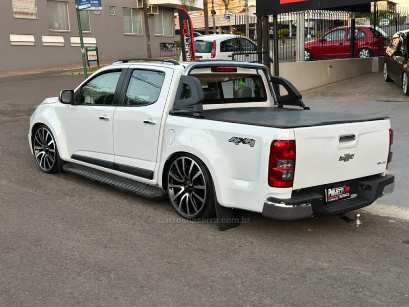 S10 2.4 LTZ 4X2 CD 8V FLEX 4P MANUAL - 2013 - NOVO HAMBURGO