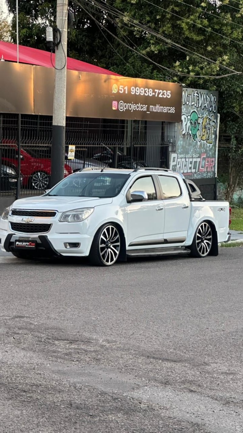 S10 2.4 LTZ 4X2 CD 8V FLEX 4P MANUAL - 2013 - NOVO HAMBURGO