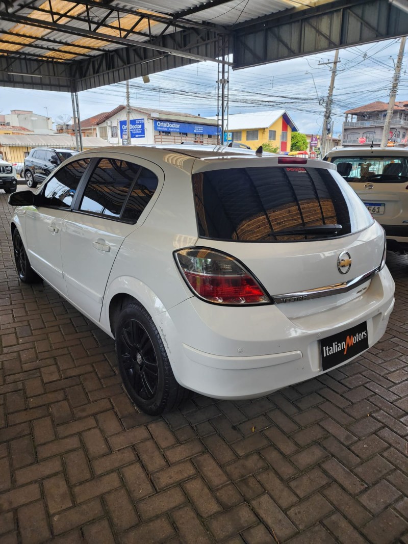 VECTRA 2.0 SFI GT HATCH 8V FLEX 4P AUTOMÁTICO - 2009 - CAXIAS DO SUL
