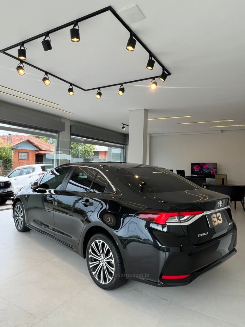 COROLLA 2.0 ALTIS PREMIUM 16V FLEX 4P AUTOMÁTICO - 2022 - CAXIAS DO SUL