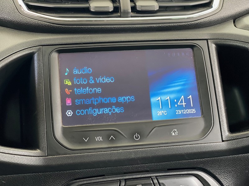 ONIX 1.4 MPFI LTZ 8V FLEX 4P MANUAL - 2015 - CAXIAS DO SUL