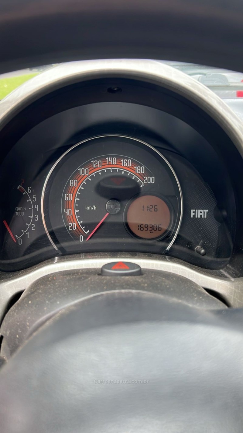 UNO 1.4 WAY 8V FLEX 4P MANUAL - 2011 - CANELA