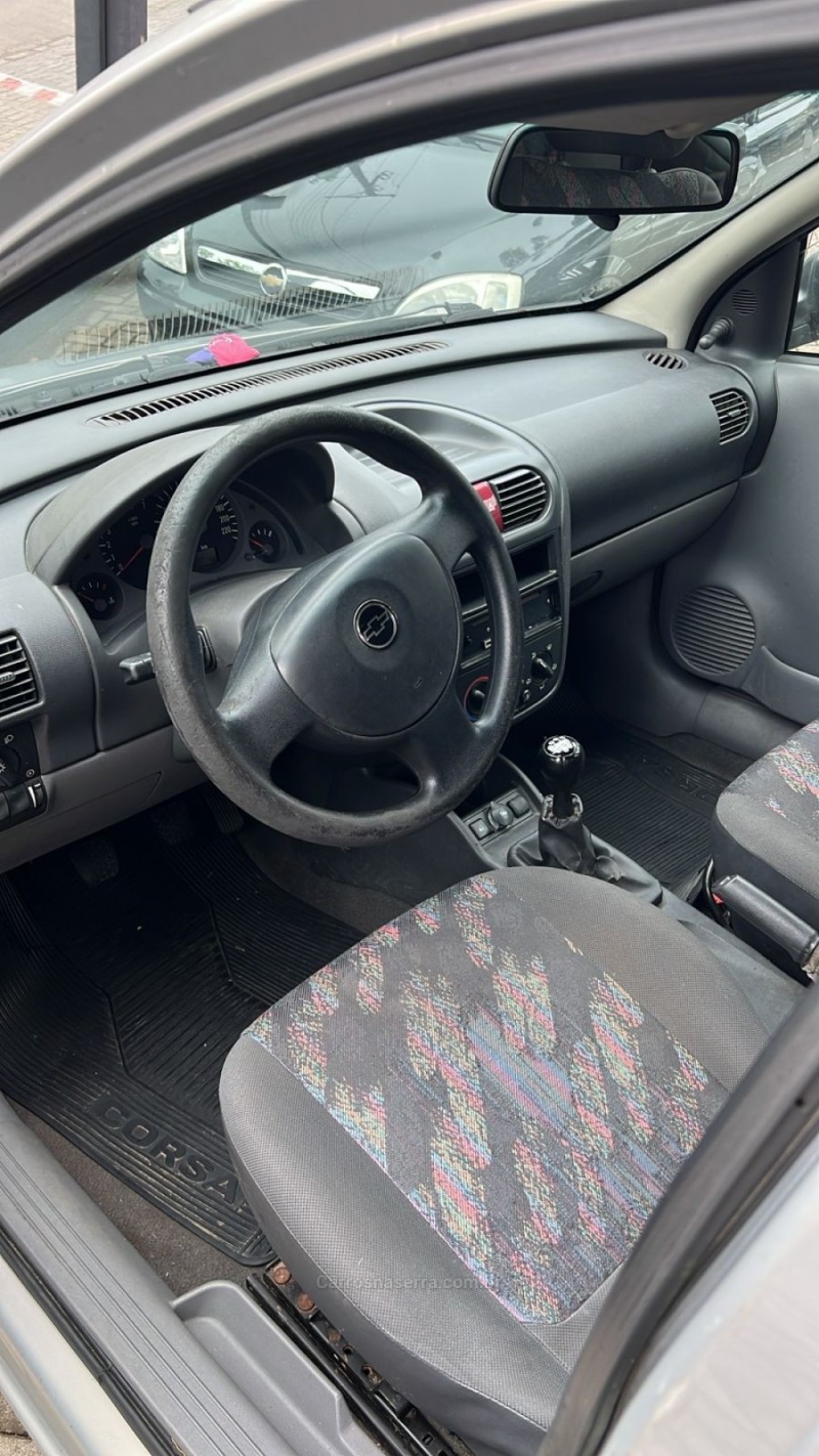 CORSA 1.0 MPFI 8V GASOLINA 4P MANUAL - 2004 - CANELA